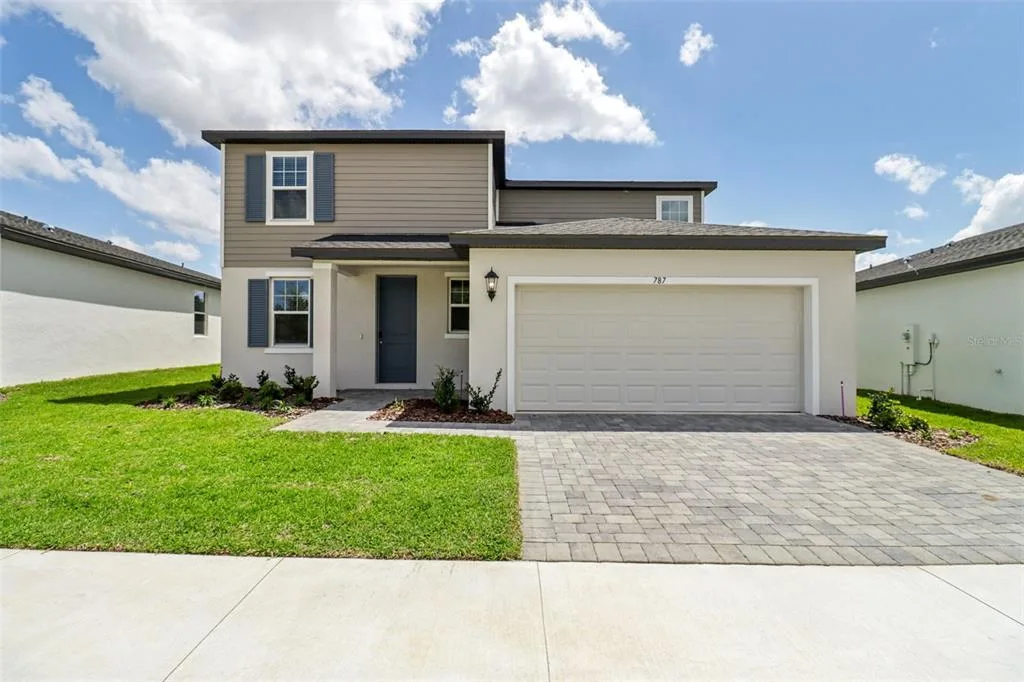 787 SUNSHOWER, LADY LAKE, FL 32159