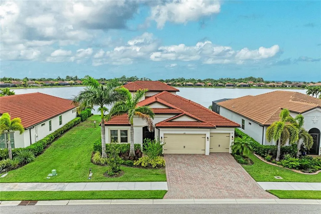 289 VILLORESI BOULEVARD, NOKOMIS, FL 34275