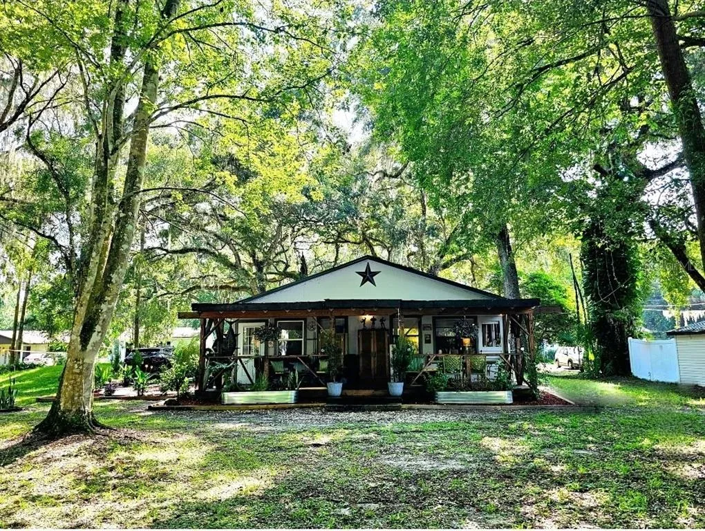 353 N ROBIN HOOD ROAD, INVERNESS, FL 34450