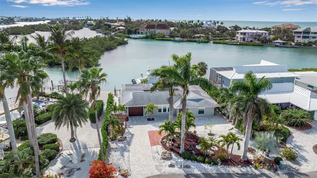 922 CASEY COVE DRIVE, NOKOMIS, FL 34275