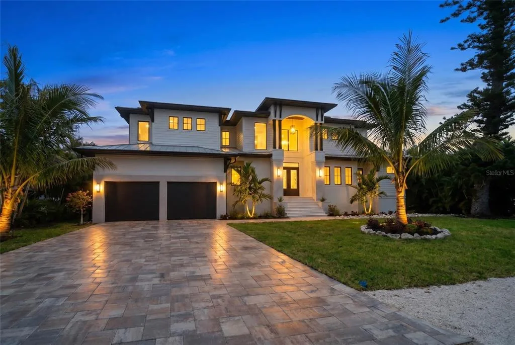 626 BUTTONWOOD DRIVE, LONGBOAT KEY, FL 34228