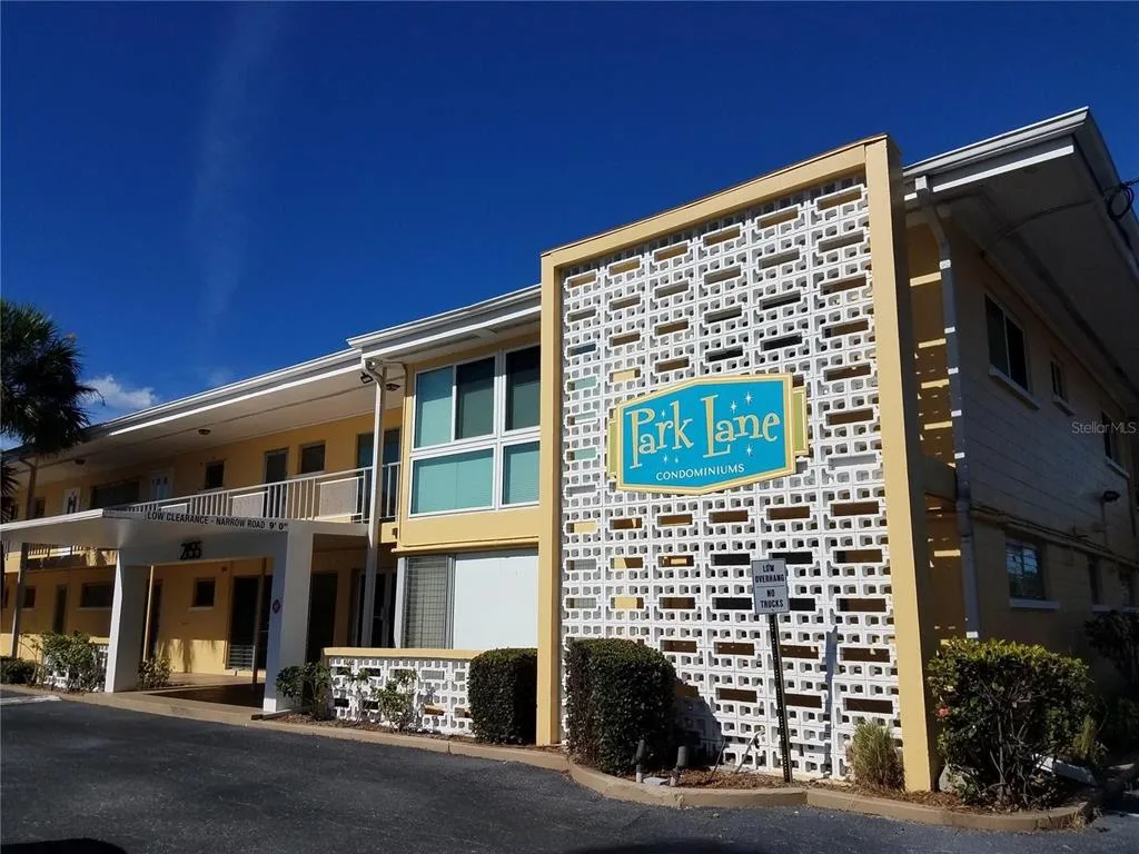 2155 WOOD STREET # A26, SARASOTA, FL 34237