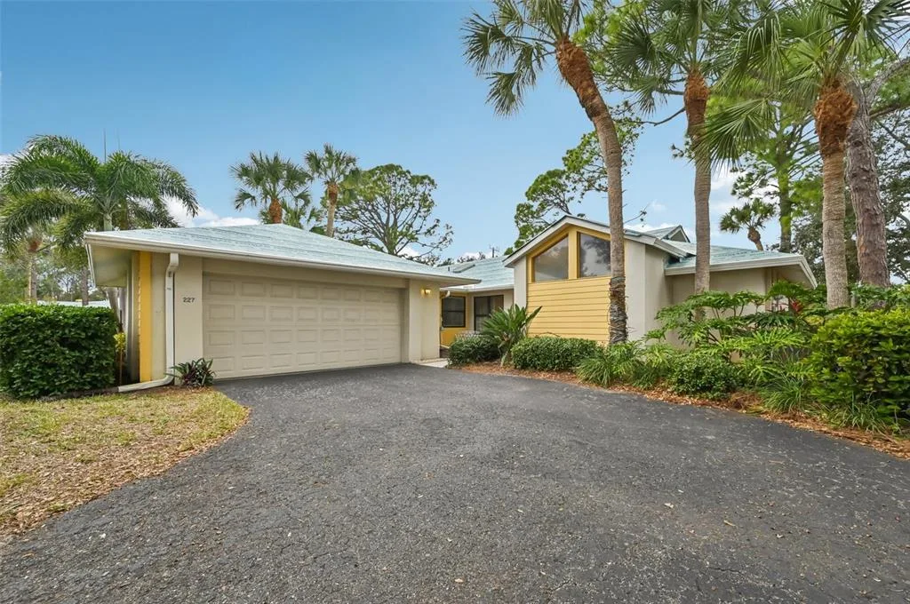227 SOUTHAMPTON DRIVE # 289, VENICE, FL 34293