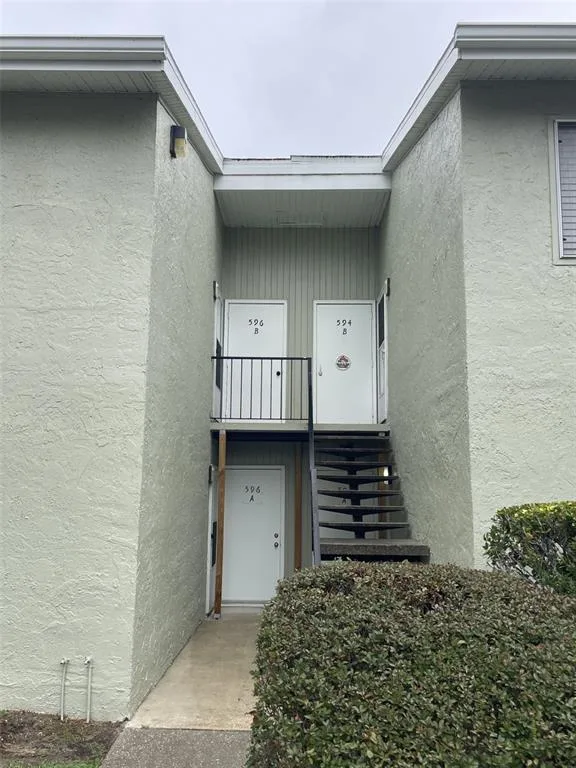 596 BAHIA CIRCLE # B, OCALA, FL 34472