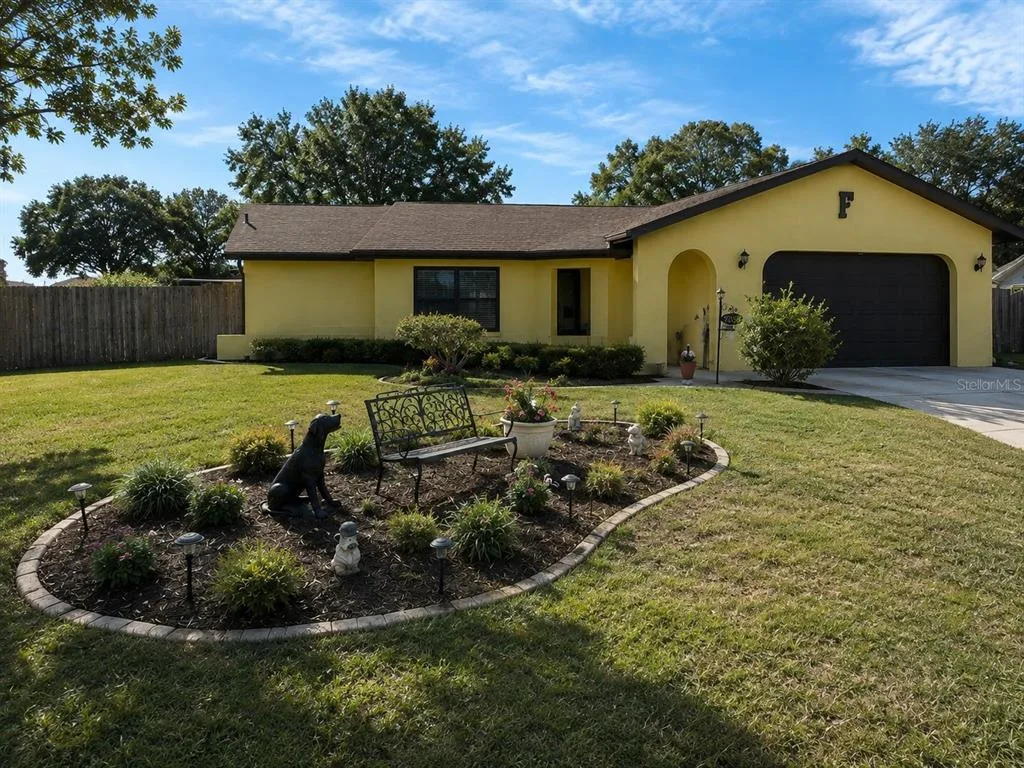 7054 LEXINGTON CIRCLE, BROOKSVILLE, FL 34602