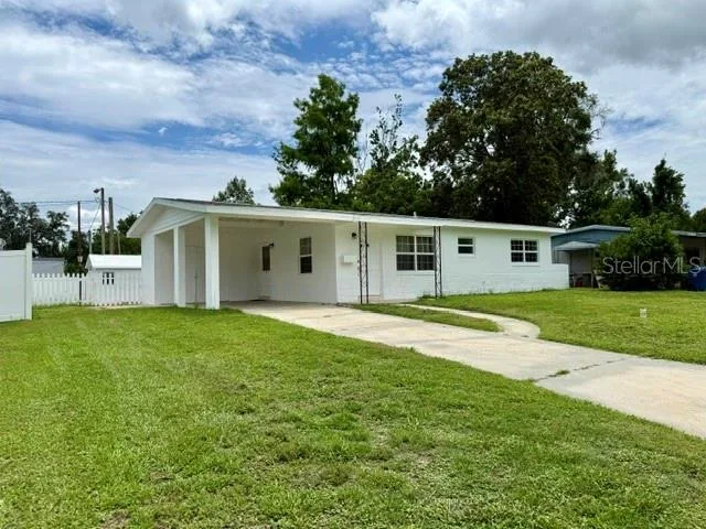 10450 EASTSIDE AVENUE, BROOKSVILLE, FL 34601