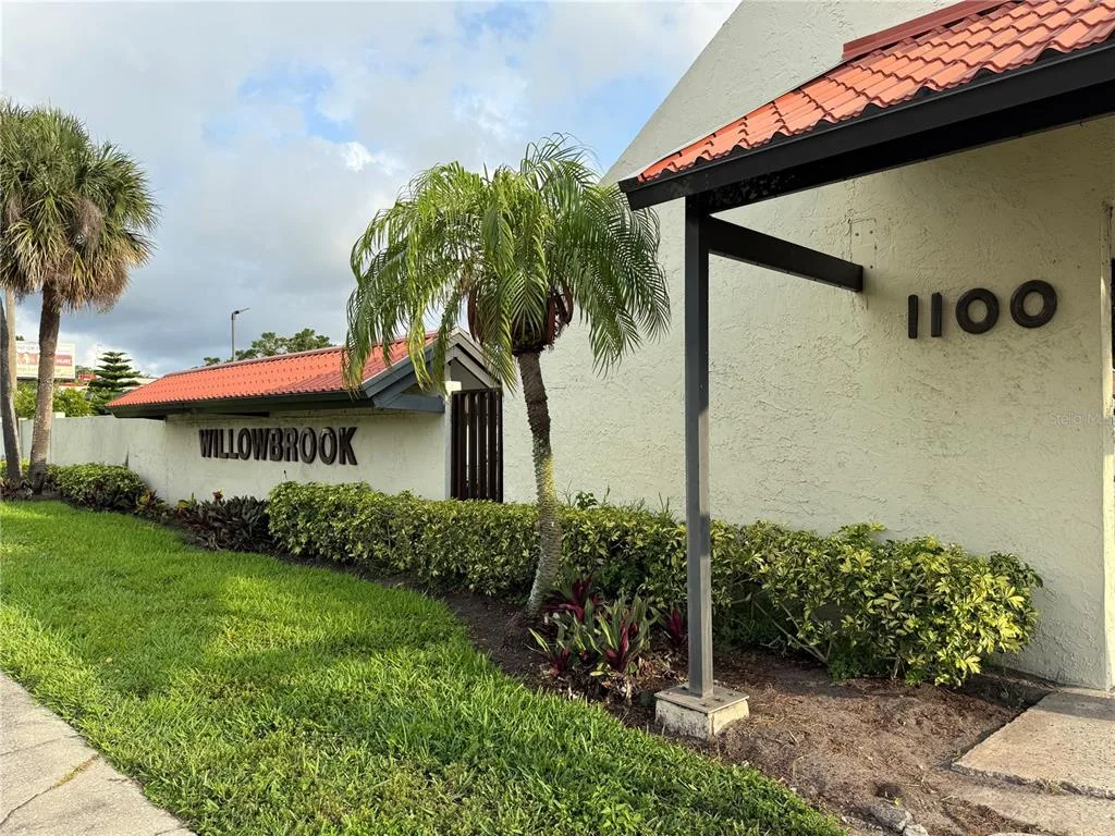 1100 E BAY DRIVE # 35, LARGO, FL 33770