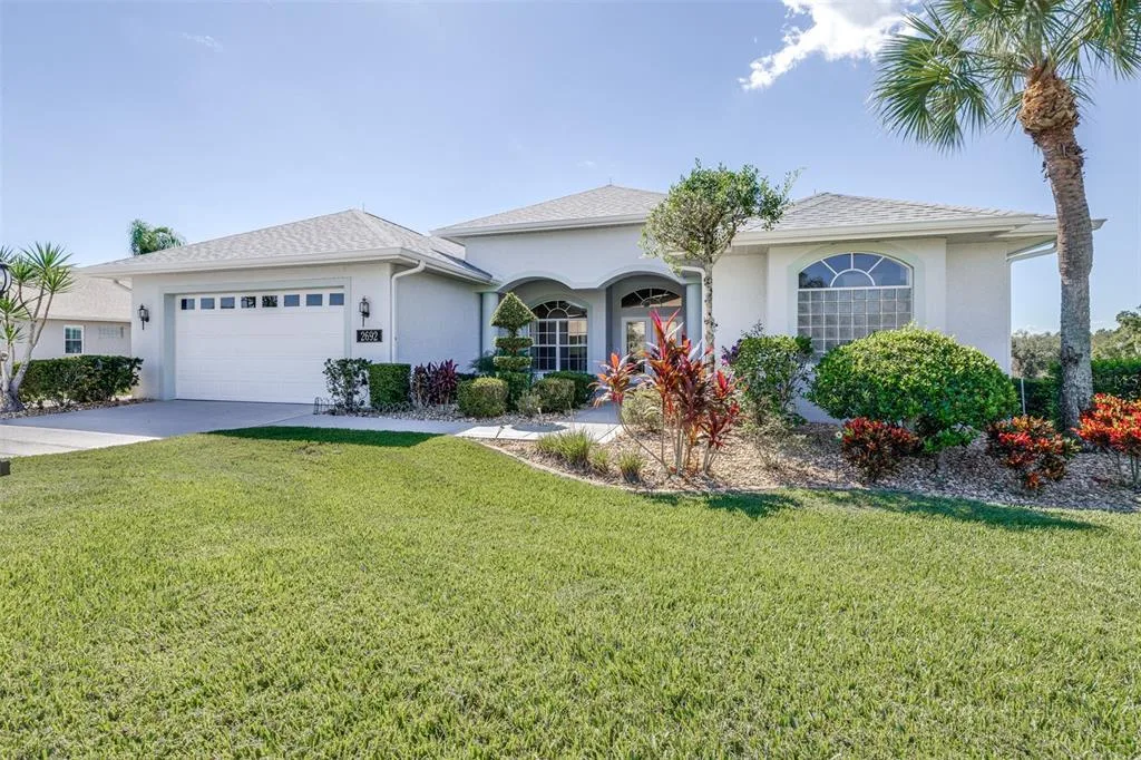 2692 HUNTINGTON HILLS DR, LAKELAND, FL 33810