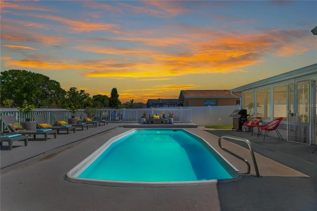 5730 IMPERIAL KEY, TAMPA, FL 33615