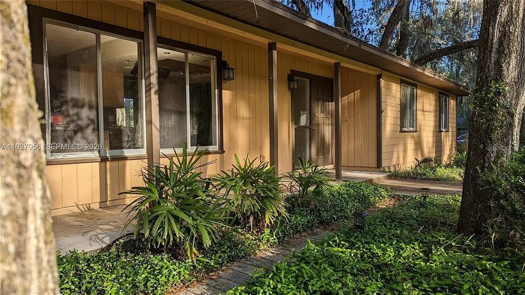 3729 SW 15 STREET, GAINESVILLE, FL 32608