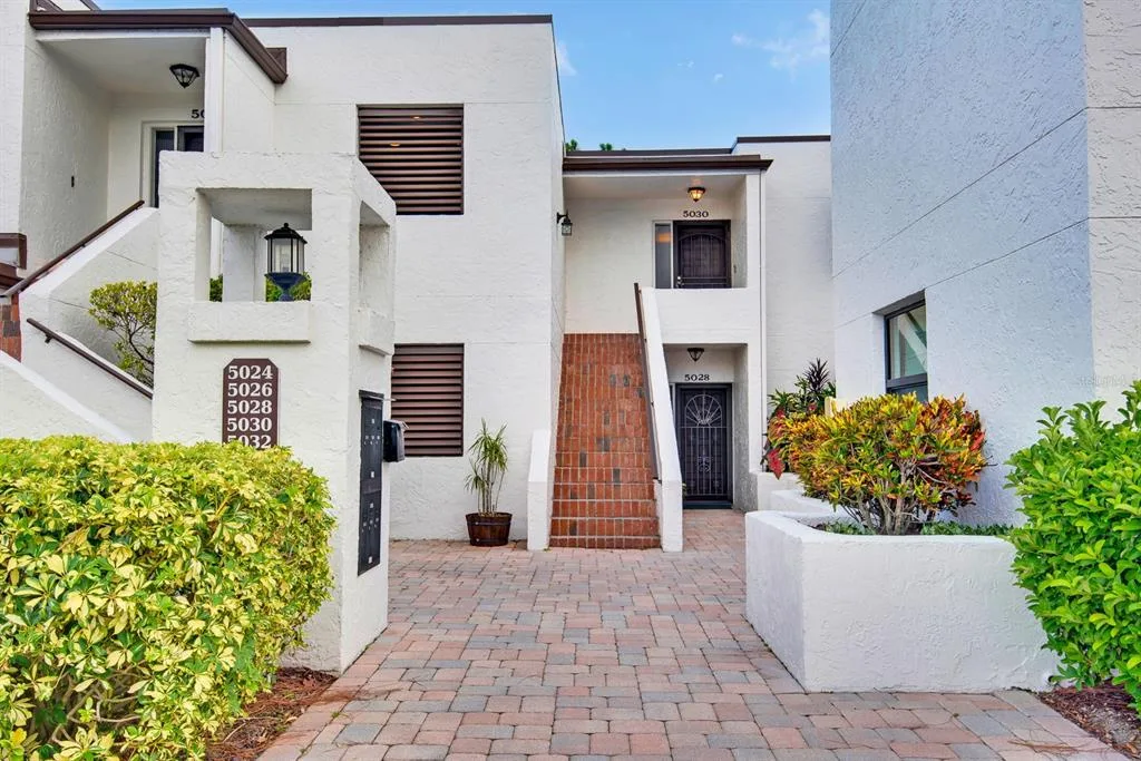 5030 MARSH FIELD ROAD # 22, SARASOTA, FL 34235