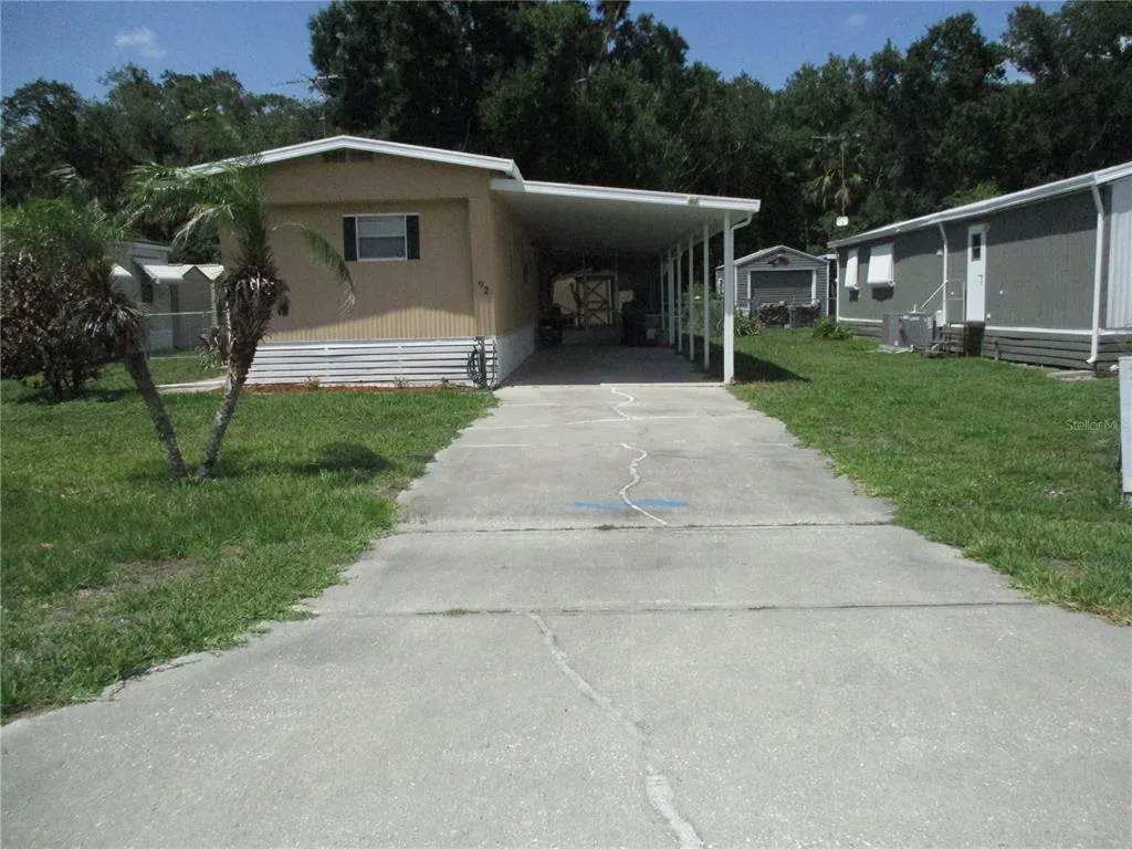 92 ROSALIE OAKS BOULEVARD, LAKE WALES, FL 33898