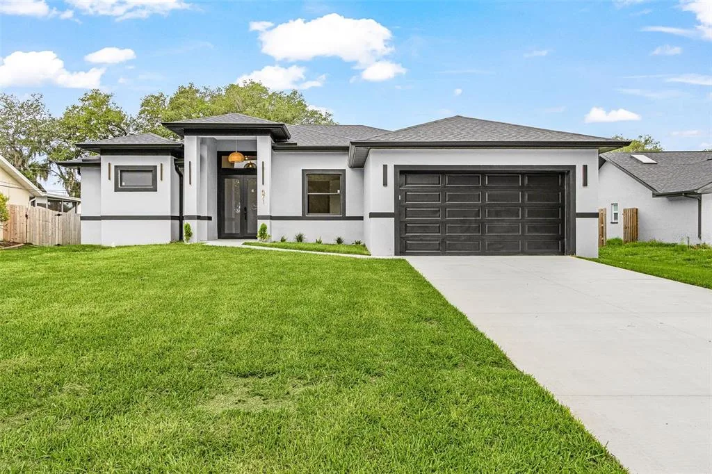 571 PRESQUE ISLE DRIVE, PORT CHARLOTTE, FL 33954