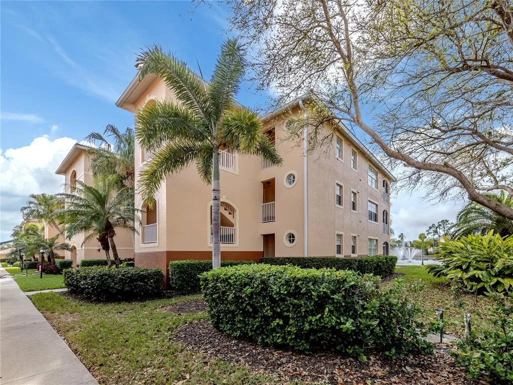 1731 AUBURN LAKES DRIVE # 24, VENICE, FL 34292
