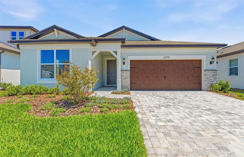 6979 DEPUE DRIVE, WESLEY CHAPEL, FL 33545