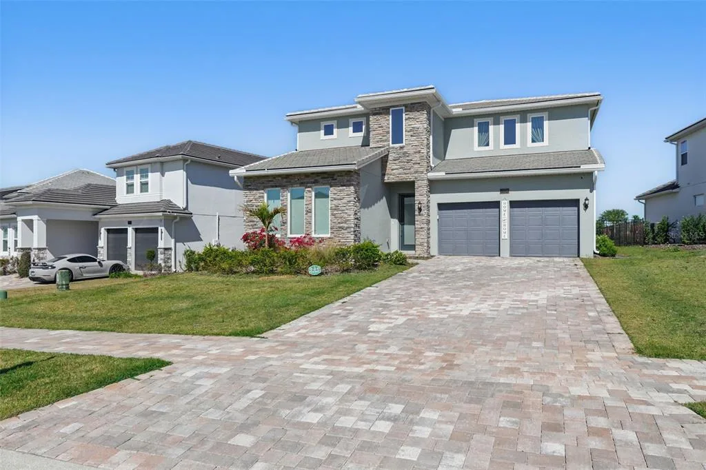 16008 VOLTERRA POINT, BELLA COLLINA, FL 34756