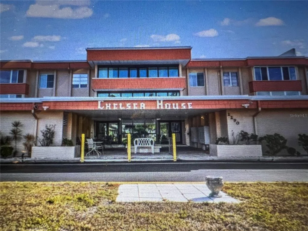 2290 AARON STREET # 207, PORT CHARLOTTE, FL 33952