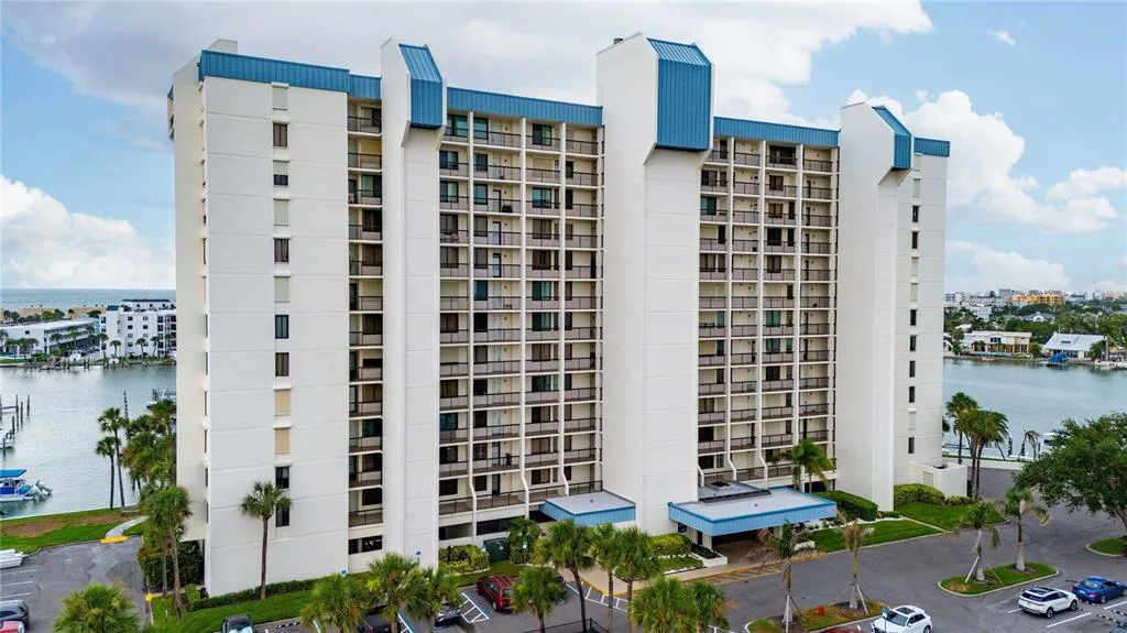 9525 BLIND PASS ROAD # 206, ST PETERSBURG, FL 33706