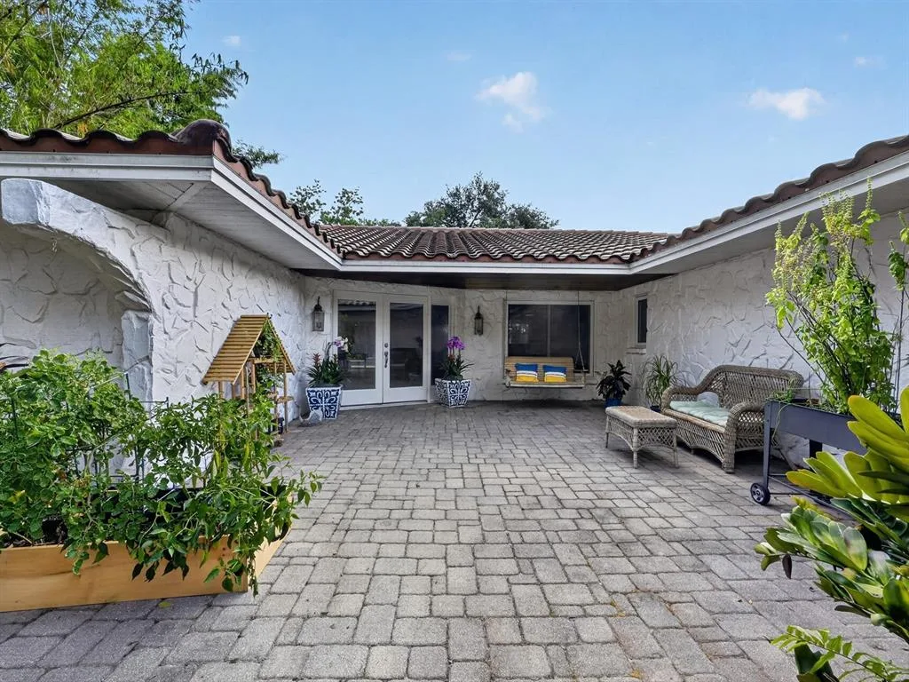7311 PROCTOR ROAD, SARASOTA, FL 34241