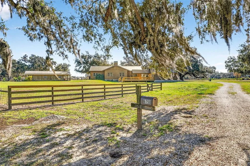 6750 SUTTON OAKS LANE, ZEPHYRHILLS, FL 33541