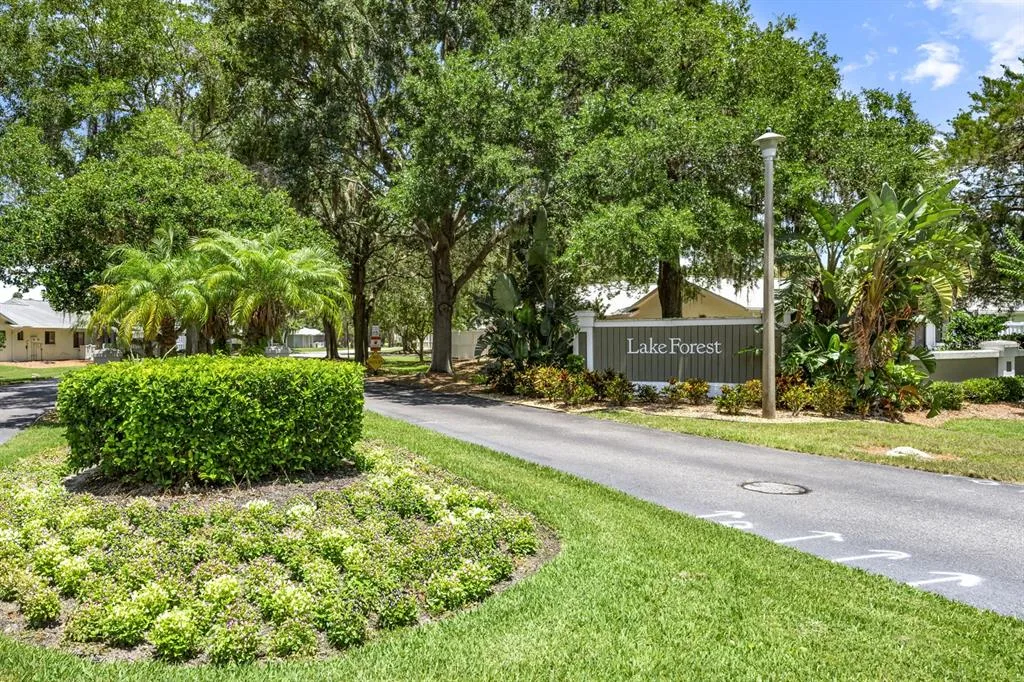 39 LAKE FOREST PLACE, PALM COAST, FL 32137