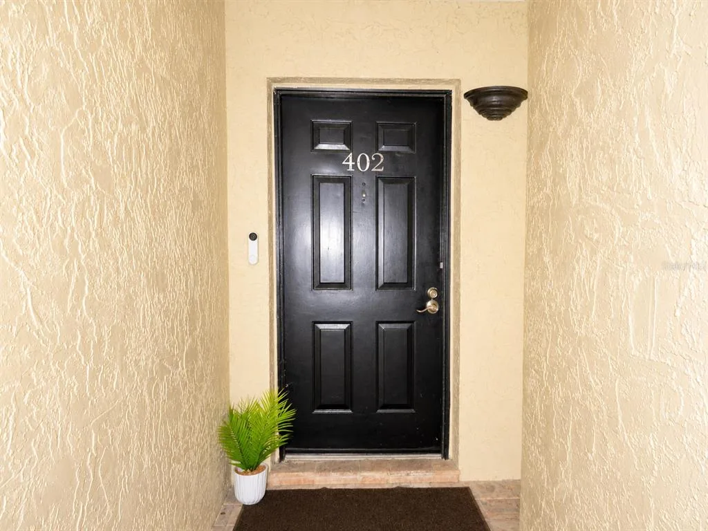 6301 58TH STREET N # 402, PINELLAS PARK, FL 33781