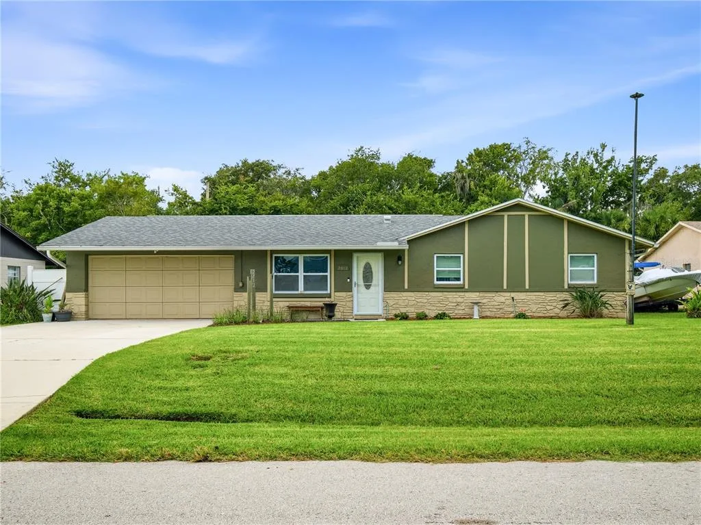 2812 TRAVELERS PALM DRIVE, EDGEWATER, FL 32141
