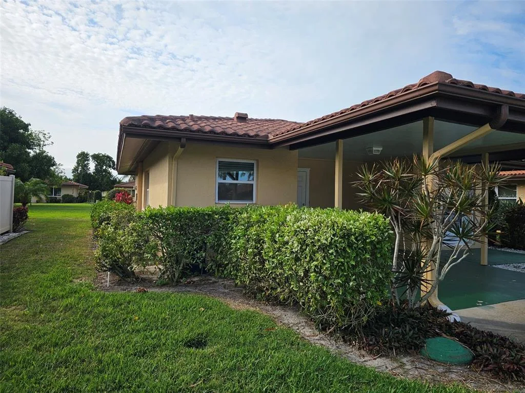 3304 MCDILL ROAD, BRADENTON, FL 34207