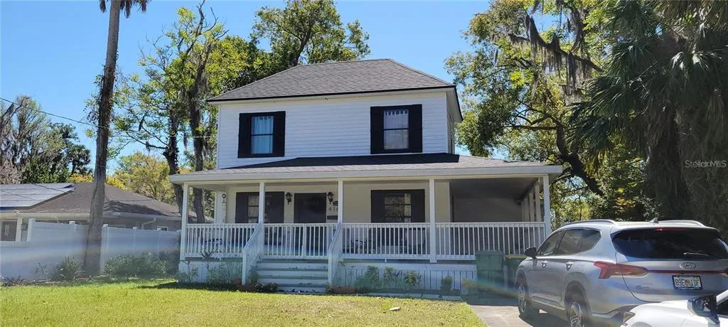 416 W HOWRY, DELAND, FL 32720