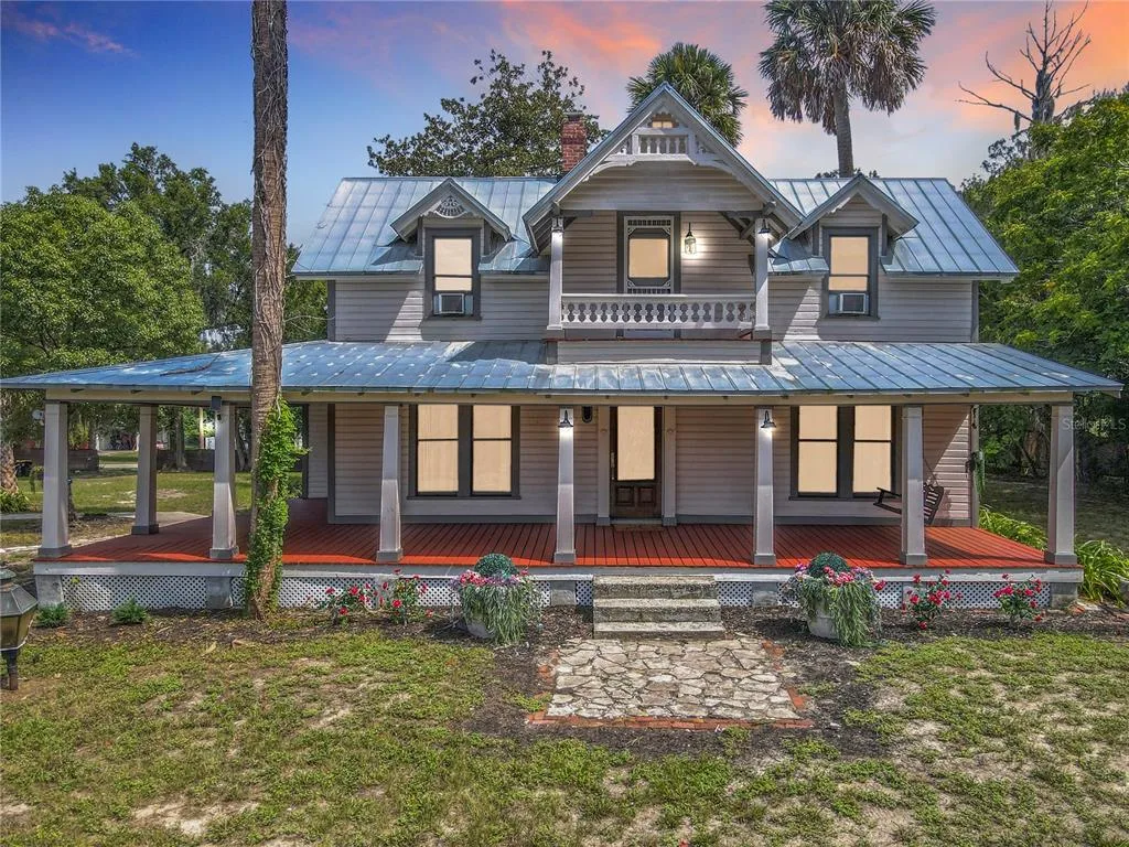 525 W BLUE SPRINGS AVENUE, ORANGE CITY, FL 32763
