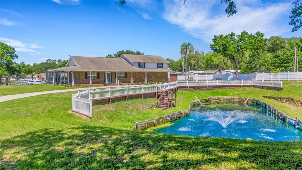 5905 MAGNOLIA LANE, LAKELAND, FL 33810
