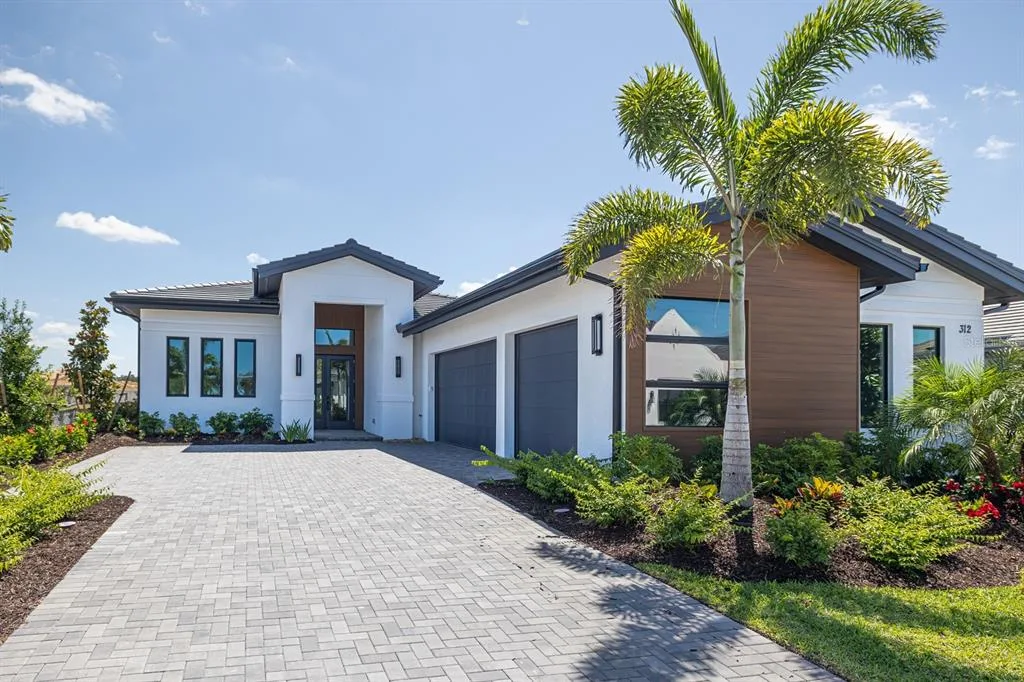 312 BLUE PEARL CT., SARASOTA, FL 34240