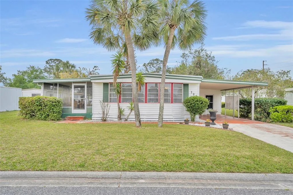 104 DIAMOND HEAD DRIVE, LEESBURG, FL 34788