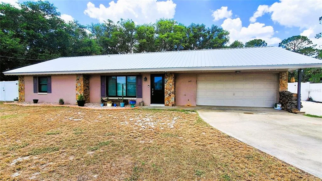 40 SE CHINICA DRIVE, SUMMERFIELD, FL 34491