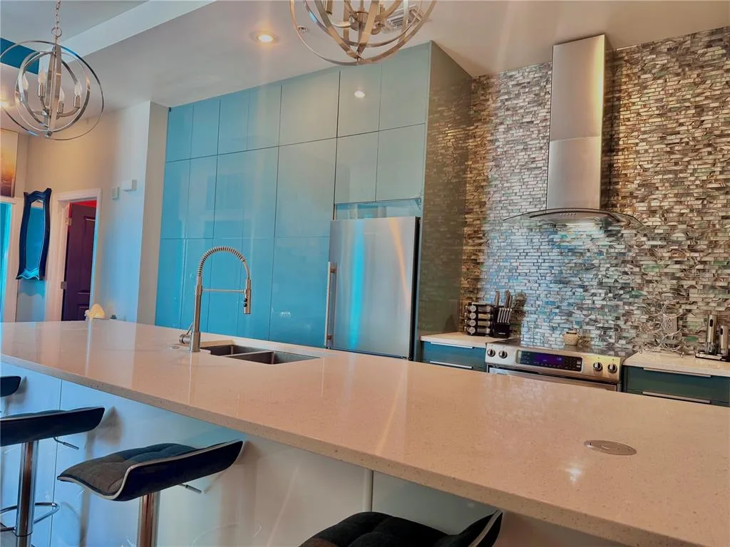 1238 E KENNEDY BOULEVARD # 1001, TAMPA, FL 33602
