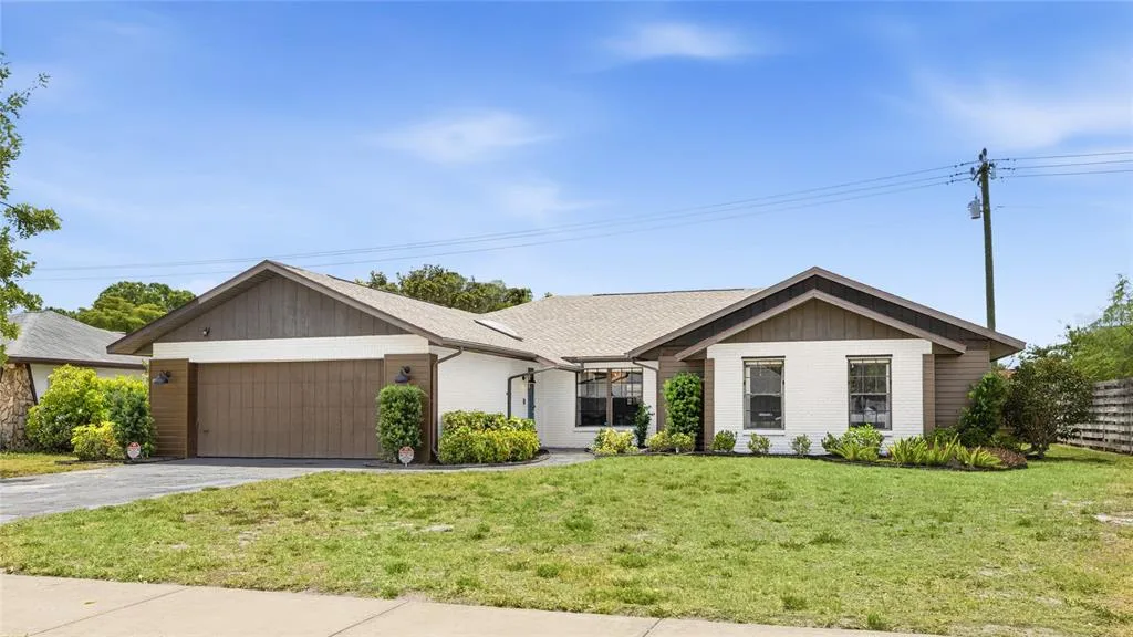 6513 29TH AVENUE W, BRADENTON, FL 34209