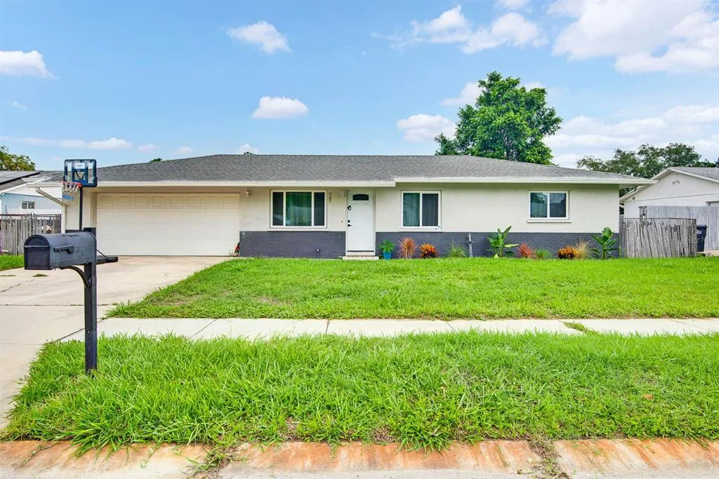 707 65TH AVENUE DRIVE W, BRADENTON, FL 34207