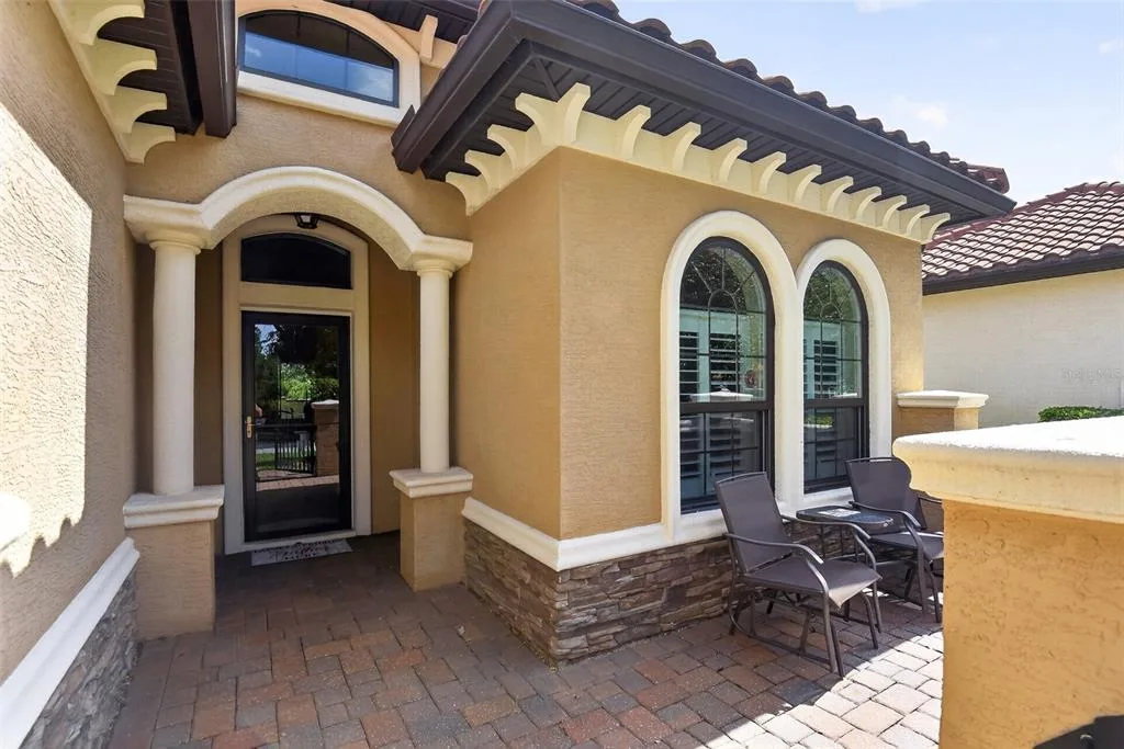 110 VIA ROMA, ORMOND BEACH, FL 32174