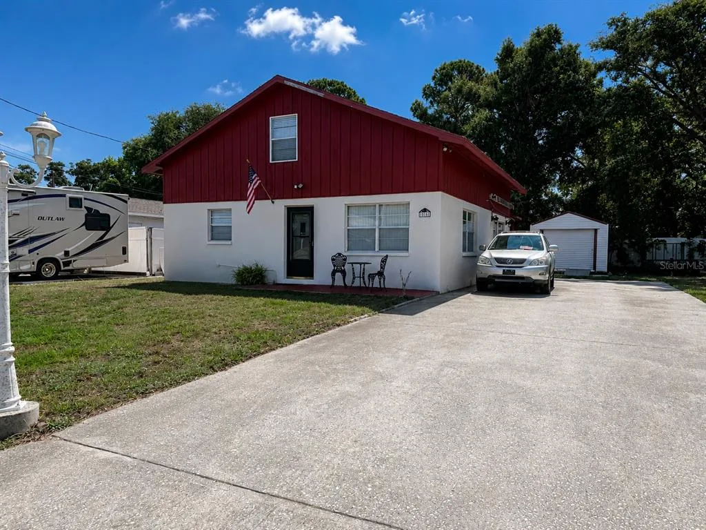 13157 CLAY AVENUE, LARGO, FL 33773