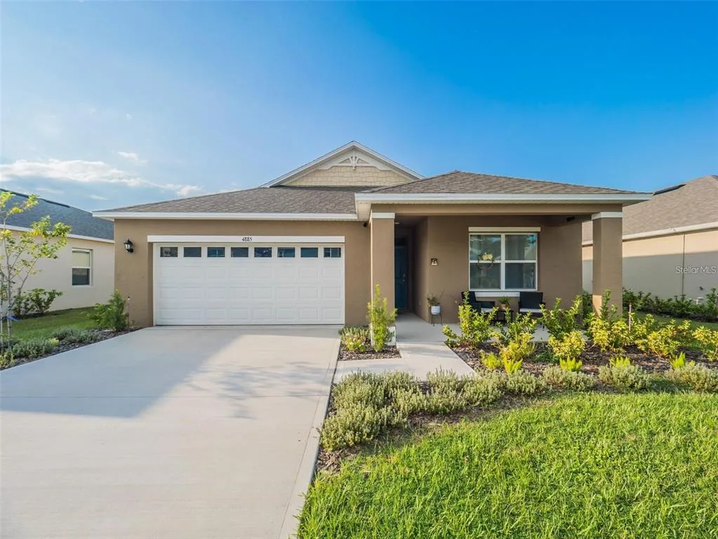 4885 PANGA AVENUE, MOUNT DORA, FL 32757