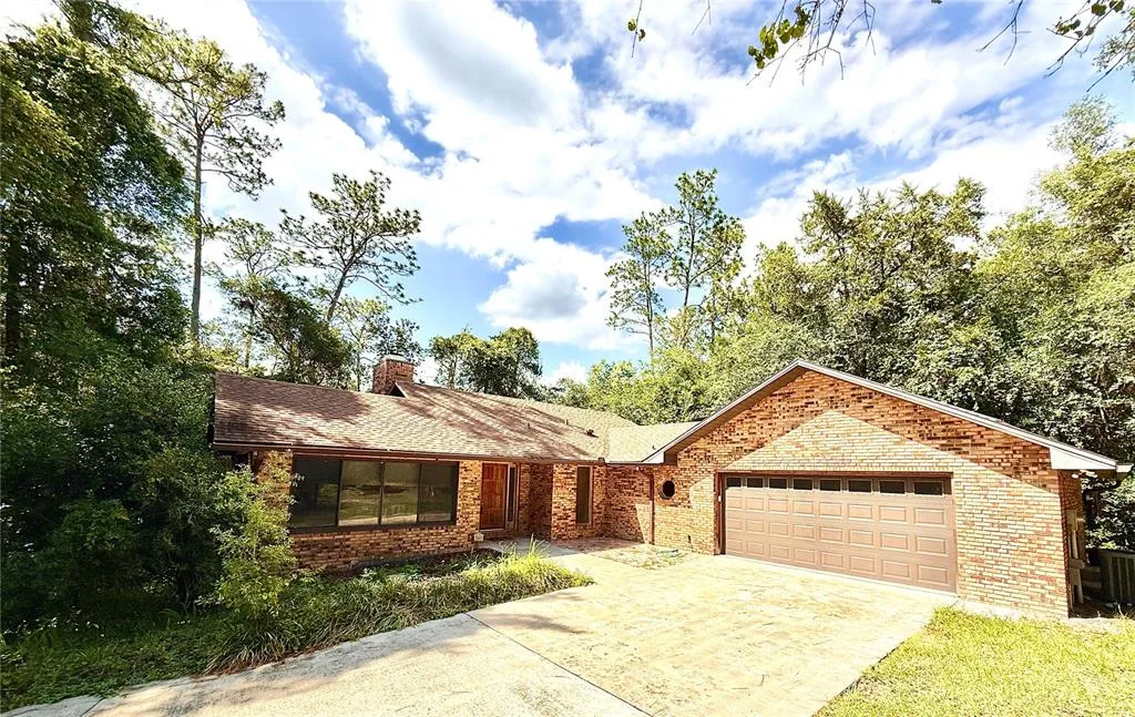 1325 S SPRING GARDEN AVENUE, DELAND, FL 32720