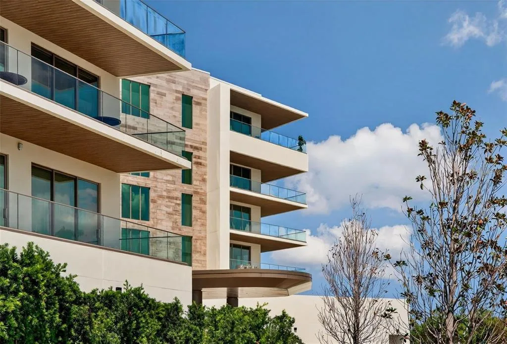 1591 GULF OF MEXICO DRIVE # 410, LONGBOAT KEY, FL 34228