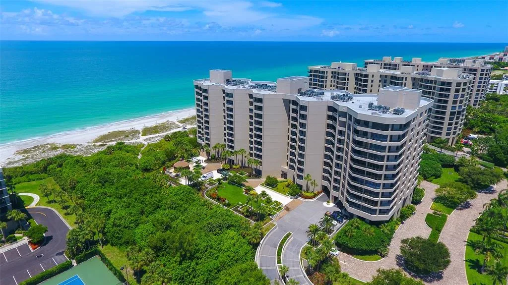 1211 GULF OF MEXICO DRIVE # 105, LONGBOAT KEY, FL 34228