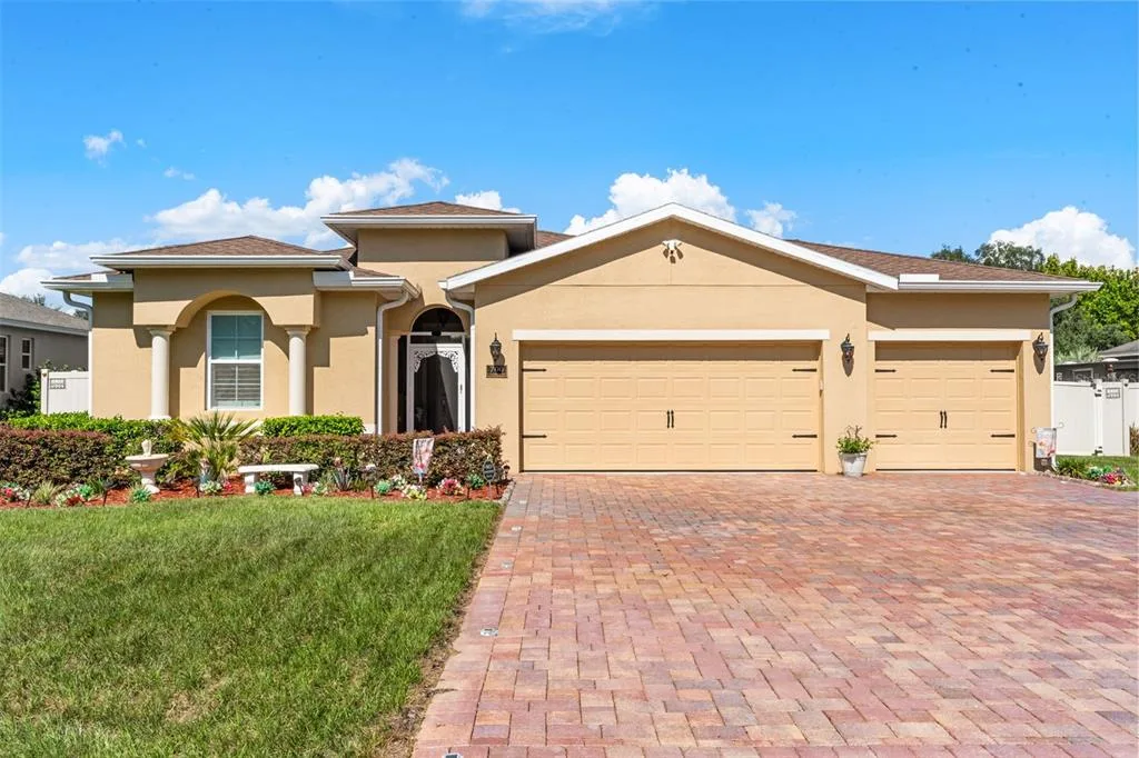 700 S FLORIDA AVENUE, HOWEY IN THE HILLS, FL 34737