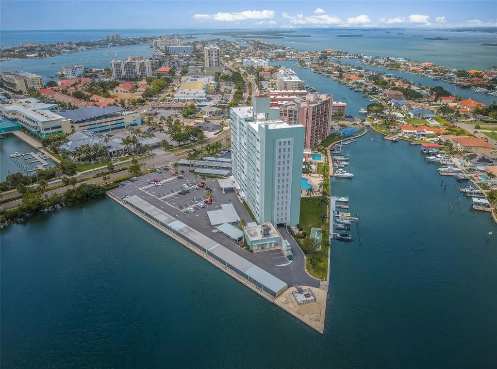 31 ISLAND WAY # 605, CLEARWATER BEACH, FL 33767