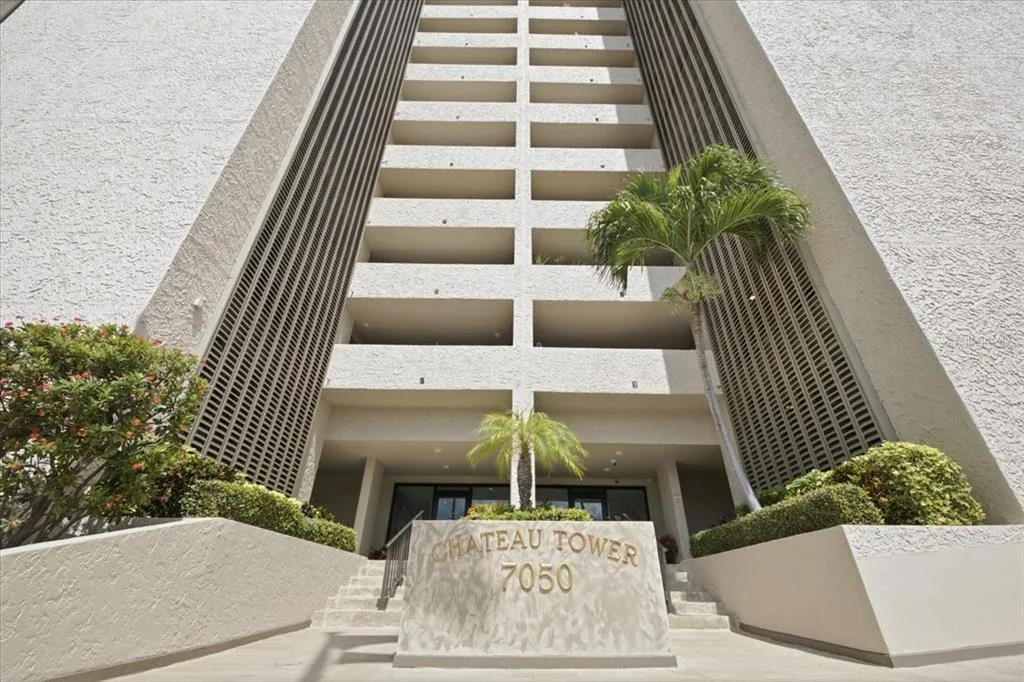7050 SUNSET DRIVE S # 216, SOUTH PASADENA, FL 33707