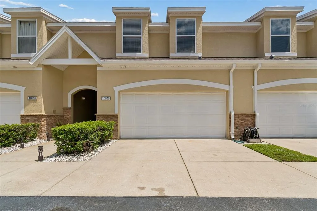 10820 CELTIC WOODS AVENUE, TAMPA, FL 33647