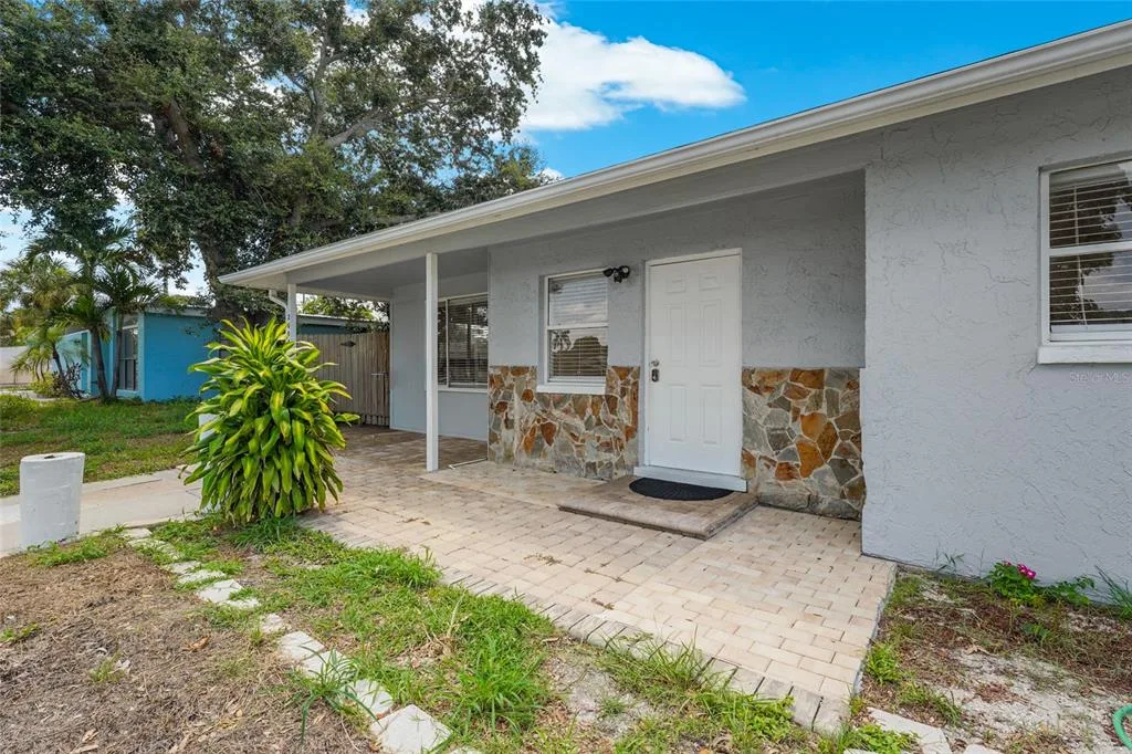 2003 PRINCETON AVENUE, BRADENTON, FL 34207