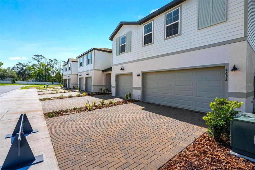 4947 WINDING RIVER ROAD, ORLANDO, FL 32822