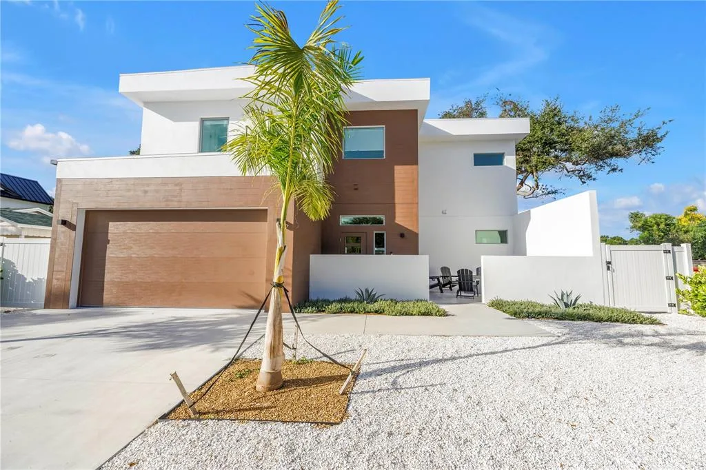 2065 GOLDENROD STREET, SARASOTA, FL 34239